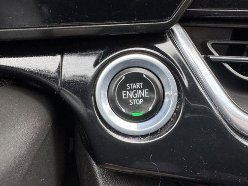 Used 2024 Chevrolet Trax RS w/ Sunroof Package image 22