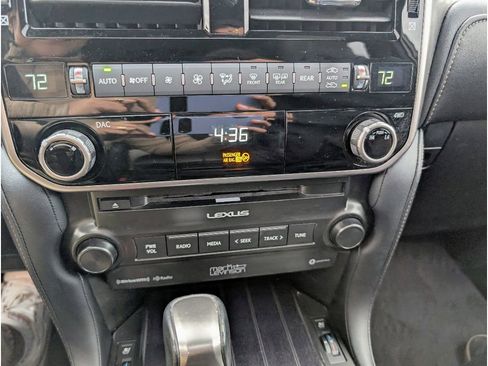 Used 2022 Lexus GX 460 Premium image 27