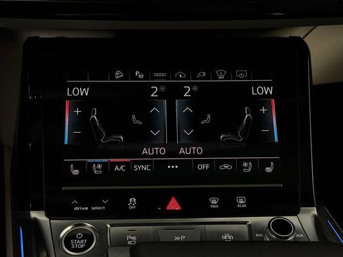 Used 2024 Audi Q8 e-tron Prestige AWD/4WD image 20