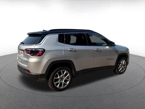 Used 2025 Jeep Compass Limited AWD/4WD image 17