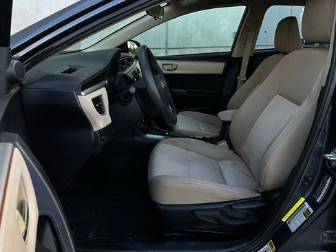 Used 2015 Toyota Corolla LE image 10