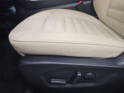 Used 2022 Ford Edge SEL w/ Convenience Package image 26