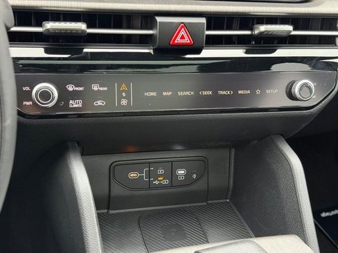 New 2026 Kia Sportage X-Line w/ X-Line Technology Package AWD/4WD image 15