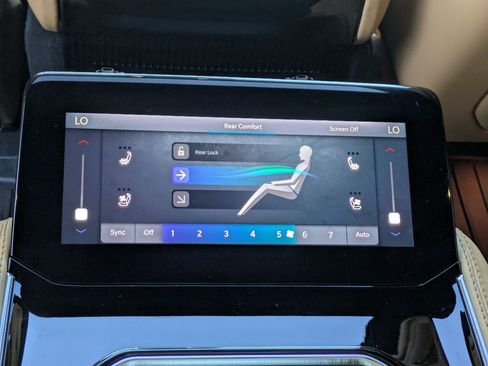 Used 2024 Jeep Grand Wagoneer Series III w/ Rear Seat Video Group 1 image 27