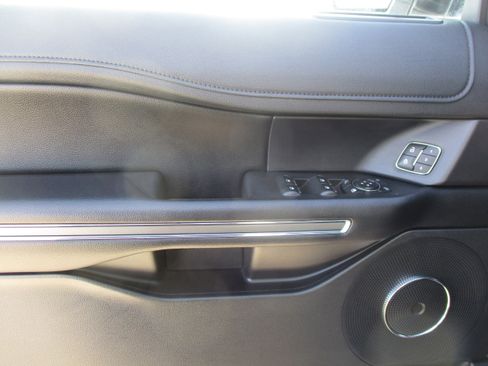 Used 2019 Ford Expedition XLT w/ Equipment Group 202A image 39