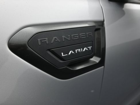 Used 2019 Ford Ranger Lariat w/ Equipment Group 501A Mid image 11