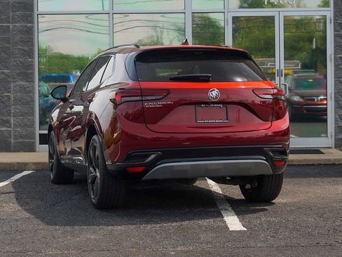 Used 2022 Buick Envision Essence w/ Technology Package II FWD image 4