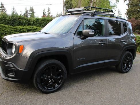 Used 2017 Jeep Renegade Altitude image 1