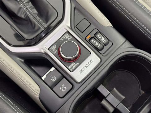 Used 2020 Subaru Forester Limited image 31
