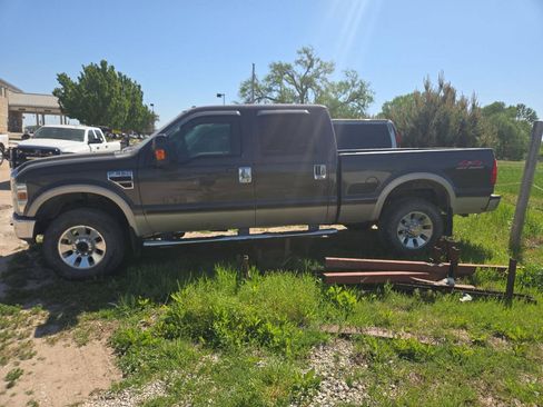 Used 2008 Ford F350 Lariat AWD/4WD image 2