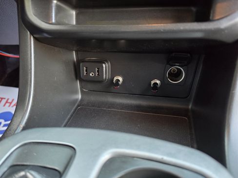 Used 2022 Chevrolet Colorado LT w/ Fleet Safety Package AWD/4WD image 33