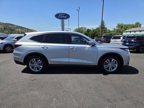 Used 2026 Acura MDX SH-AWD image 4