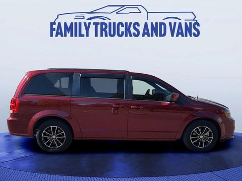 Used 2018 Dodge Grand Caravan GT image 6