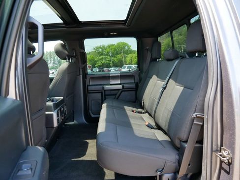 Used 2019 Ford F150 XLT w/ Equipment Group 302A Luxury AWD/4WD image 11