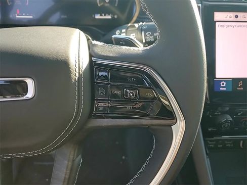 New 2025 Jeep Grand Cherokee L Overland w/ Luxury Tech Group IV image 13