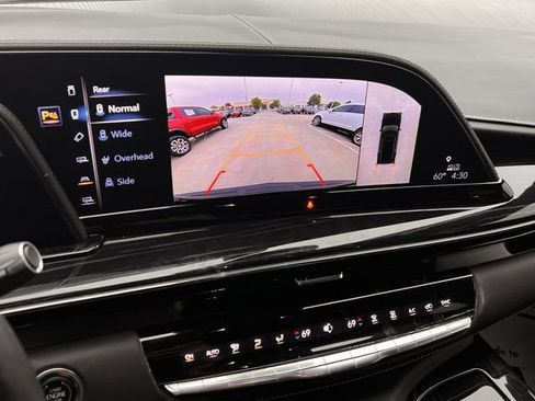 Used 2024 Cadillac Escalade V w/ LPO, ONYX Package image 20