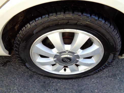 Used 2006 Kia Optima image 25