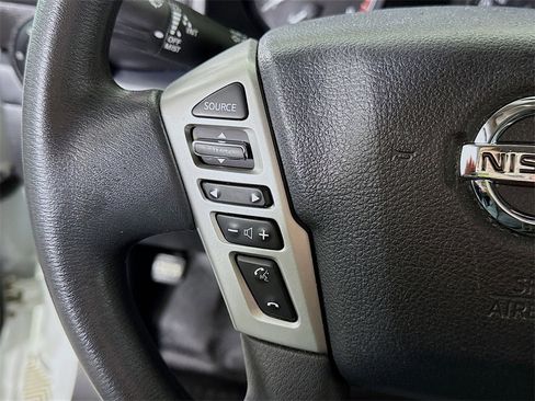 Used 2017 Nissan Titan S image 18