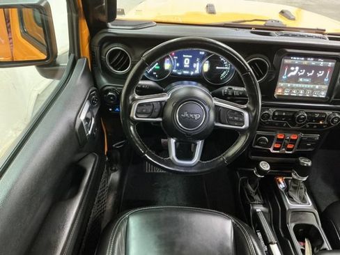 Used 2021 Jeep Wrangler Unlimited Sahara w/ Cold Weather Group AWD/4WD image 14