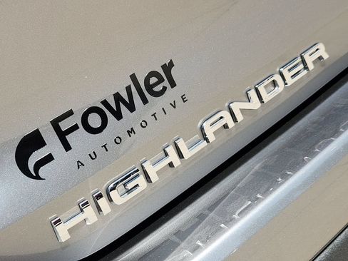 Certified 2026 Toyota Highlander XLE AWD/4WD image 11