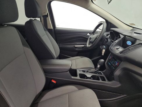 Used 2017 Ford Escape SE w/ Equipment Group 201A FWD image 21