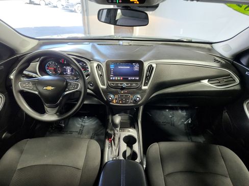 Used 2024 Chevrolet Malibu LT image 15