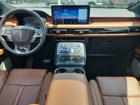 Certified 2023 Lincoln Nautilus Reserve w/ Equipment Group 202A AWD/4WD image 11