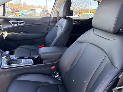 New 2026 Kia Sportage EX image 13