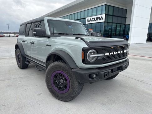 Used 2023 Ford Bronco Wildtrak image 1