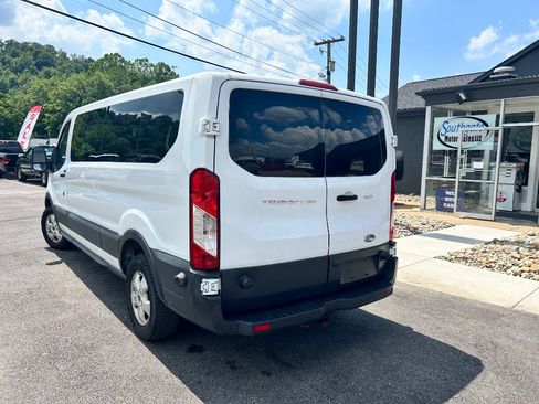Used 2017 Ford Transit 350 XLT RWD image 6