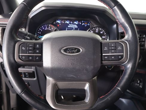 Used 2023 Ford Expedition Limited AWD/4WD image 3