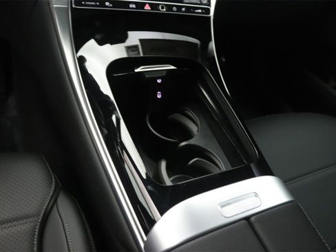 New 2026 Mercedes-Benz GLC 300 image 7