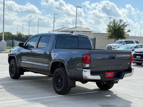 Used 2020 Toyota Tacoma SR5 RWD image 6