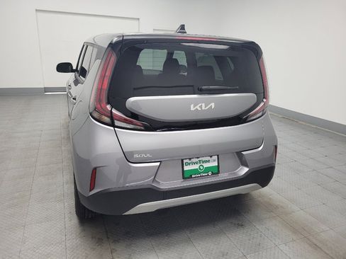 Used 2025 Kia Soul LX w/ LX Technology Package image 6