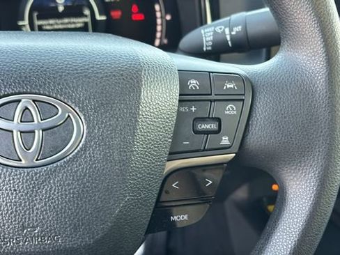 Used 2025 Toyota Camry LE image 18