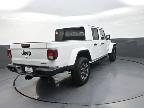New 2026 Jeep Gladiator Sport AWD/4WD image 10