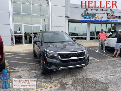Used 2021 Kia Seltos S FWD image 1