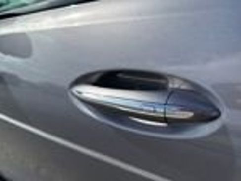 Used 2023 Chevrolet Bolt EUV Premier w/ Sun & Sound Package FWD image 9
