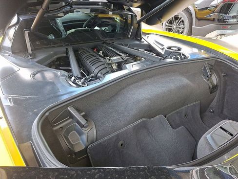 Used 2025 Chevrolet Corvette Z06 RWD image 30