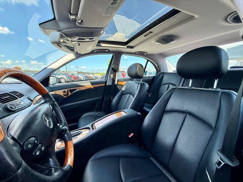 Used 2008 Mercedes-Benz E 350 4MATIC Sedan image 16