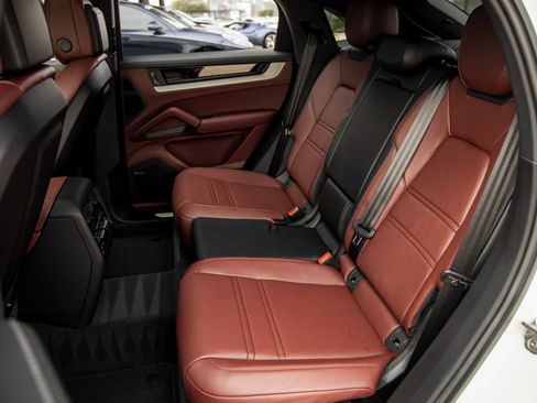 New 2026 Porsche Cayenne S image 36