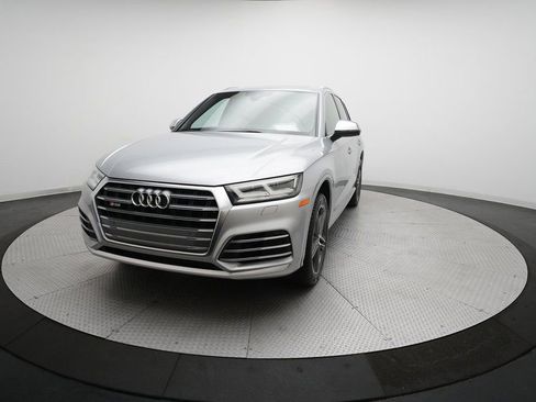 Used 2020 Audi SQ5 Premium Plus w/ Premium Plus Package image 2