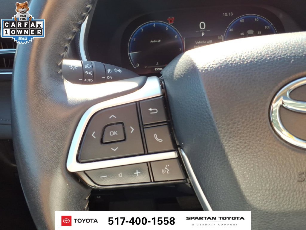 Used 2024 Toyota Highlander Limited AWD/4WD image 19