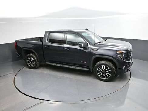 Used 2024 GMC Sierra 1500 AT4 w/ Technology Package AWD/4WD image 26