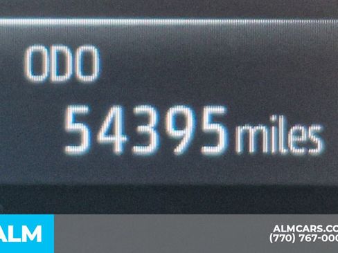 Used 2025 Toyota Highlander LE FWD image 60