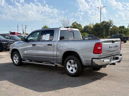 Used 2025 RAM 1500 Big Horn AWD/4WD image 5