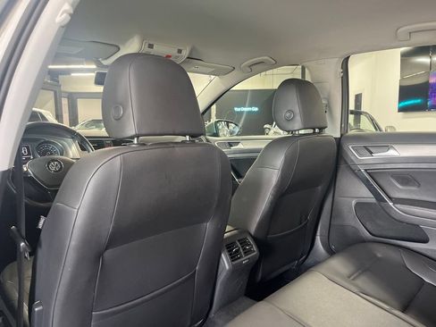 Used 2015 Volkswagen Golf TDI S FWD image 39