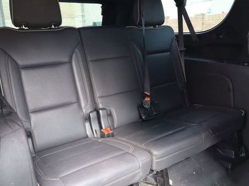 Used 2022 GMC Yukon XL SLT w/ SLT Premium Package RWD image 20