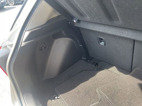 Certified 2023 Hyundai Venue SE w/ Cargo Package FWD image 30