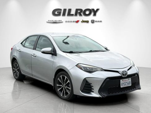 Used 2017 Toyota Corolla SE w/ Carpet Mat Package (TMS) FWD image 2